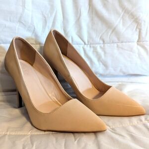 Cream Charlotte Russe Heels Size 10